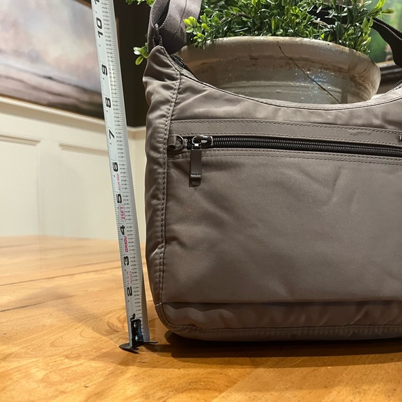 Hedgren Harper's S Crossbody Bag RFID Sepia Brown - Picture 9 of 13